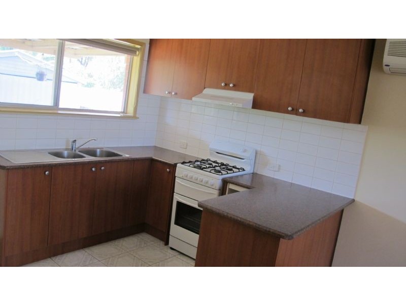 31 Bickley Avenue, Thomastown VIC 3074