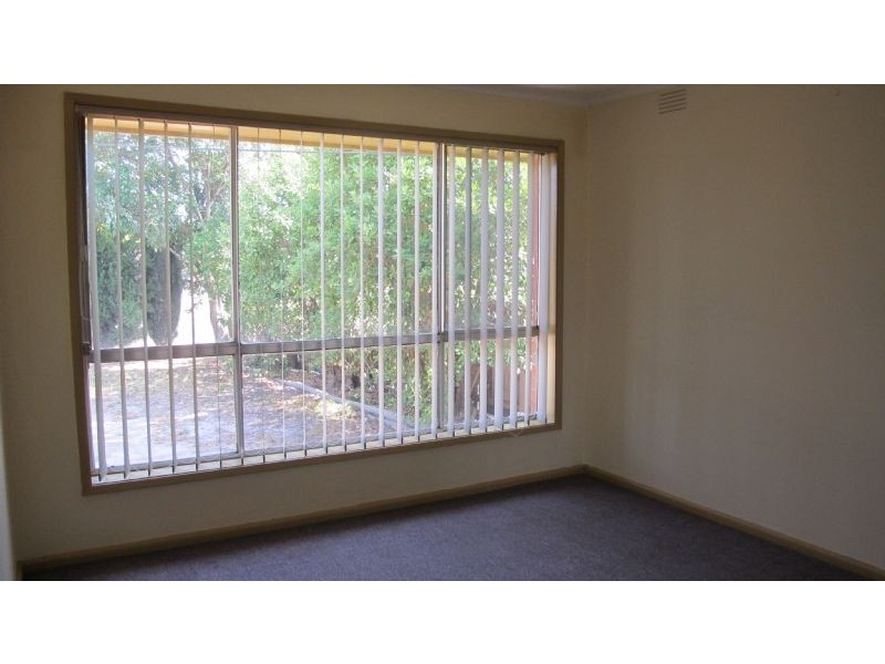 31 Bickley Avenue, Thomastown VIC 3074