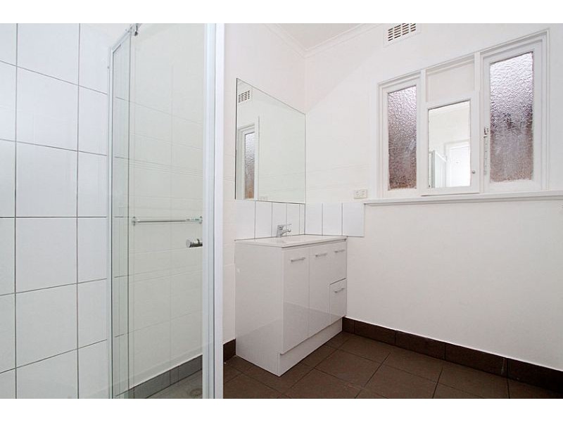 60 Rathcown Road, Reservoir VIC 3073