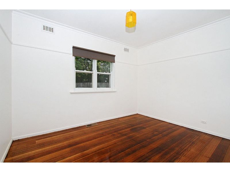 60 Rathcown Road, Reservoir VIC 3073