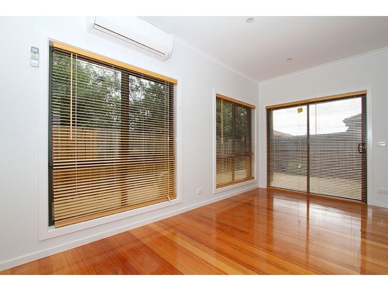 2/50 Darebin Boulevard, Reservoir VIC 3073