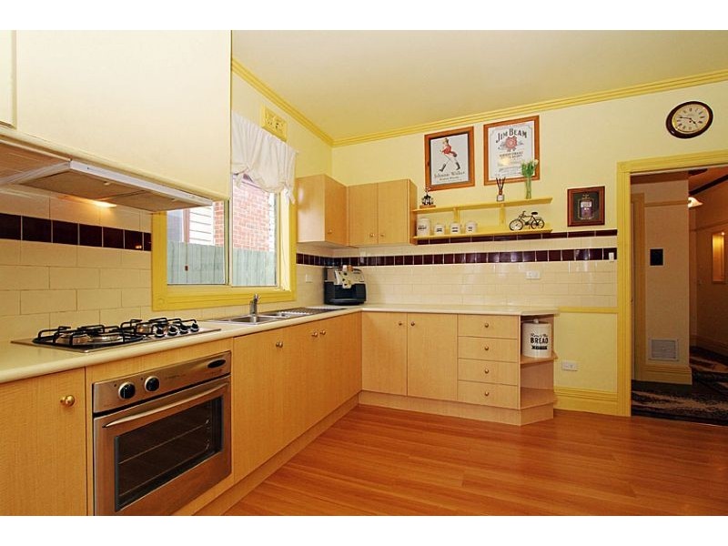 18 Kennedy Street, Reservoir VIC 3073