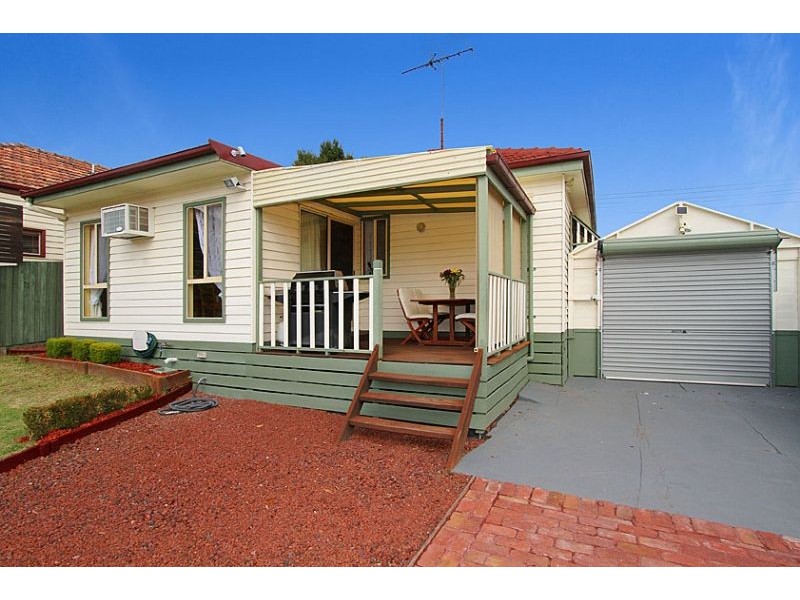 18 Kennedy Street, Reservoir VIC 3073