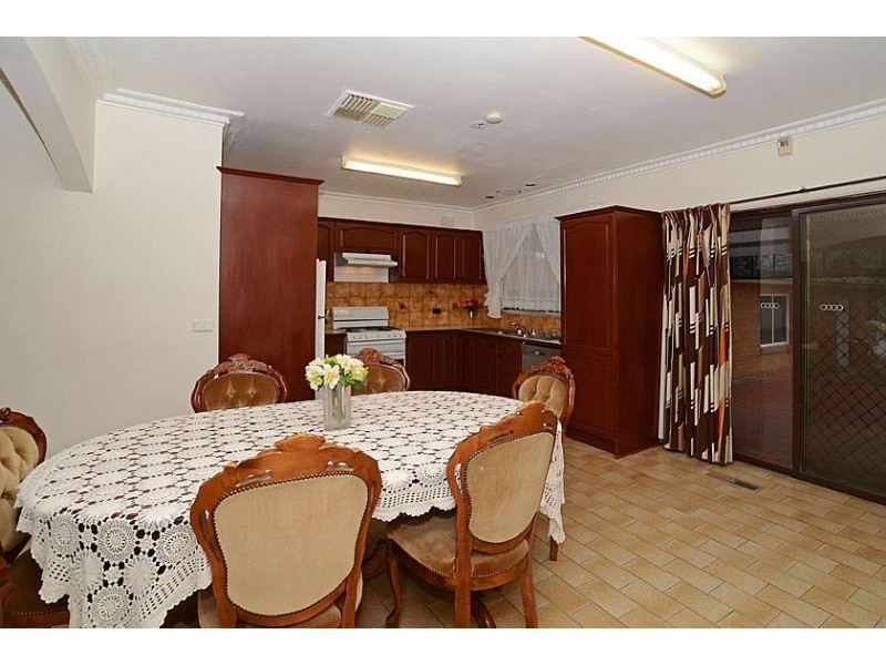 36 Hughes Parade, Reservoir VIC 3073