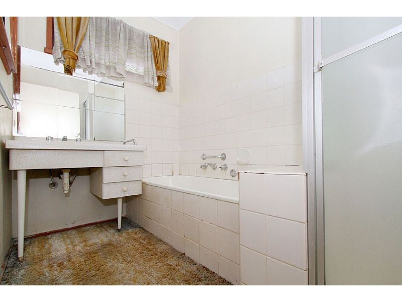 4/12 Barry Street, Reservoir VIC 3073