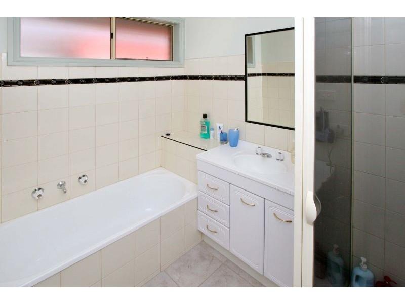 2/5 Smith Street, Reservoir VIC 3073