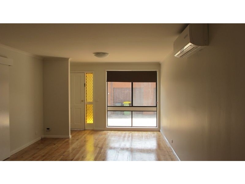 2/1035 Plenty Road, Kingsbury VIC 3083