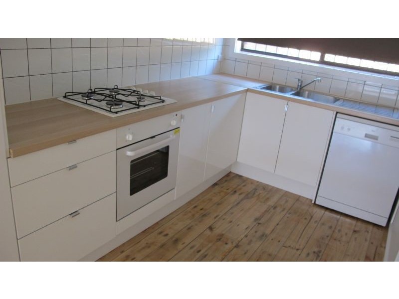 2/1035 Plenty Road, Kingsbury VIC 3083