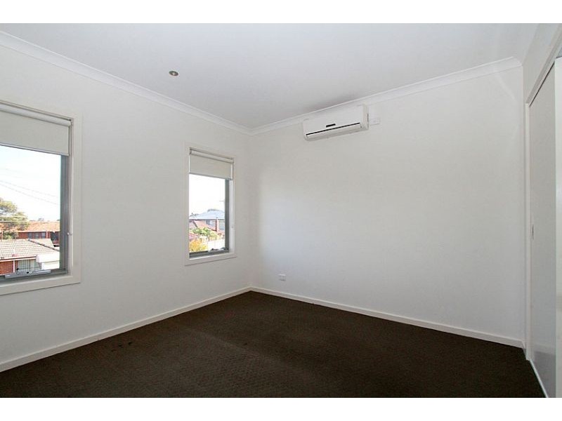 1/209 Spring Street, Reservoir VIC 3073