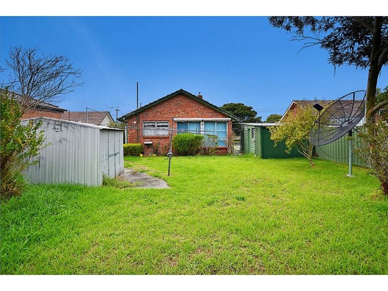 25 Gisborne Crescent, Reservoir VIC 3073