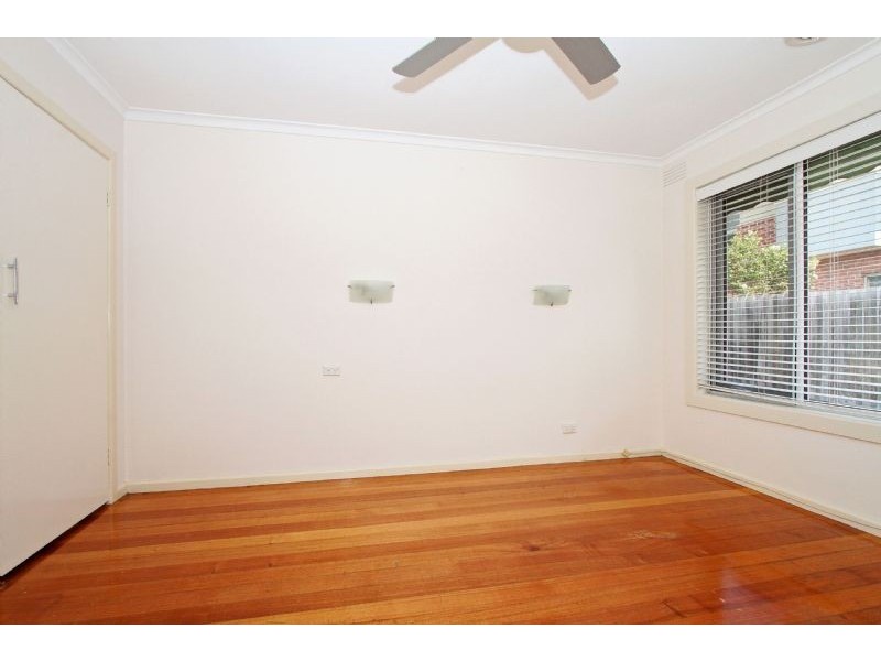 2/65 Thackeray Road, Reservoir VIC 3073