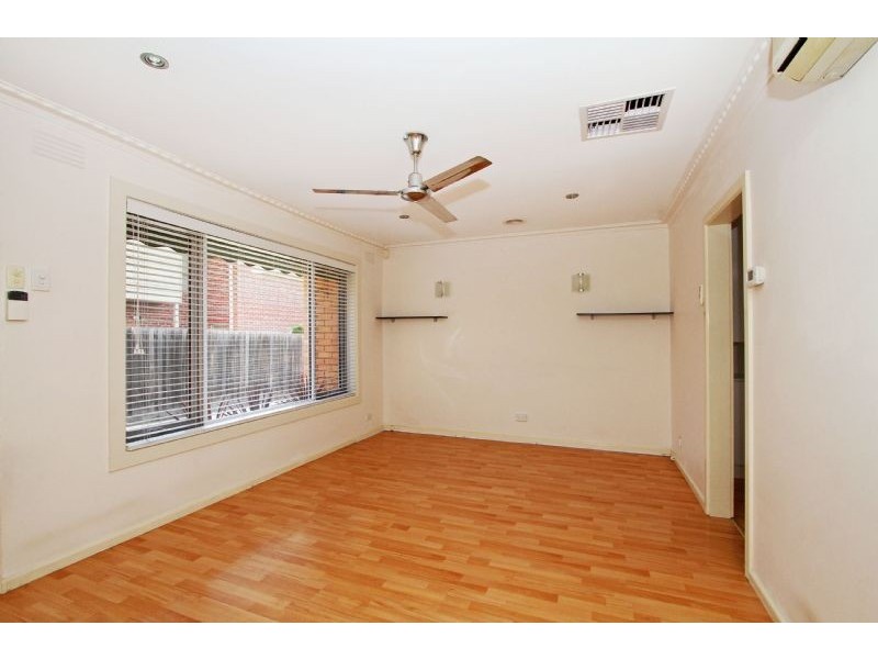 2/65 Thackeray Road, Reservoir VIC 3073
