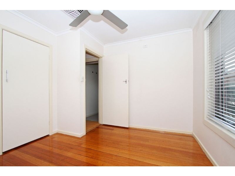 2/65 Thackeray Road, Reservoir VIC 3073