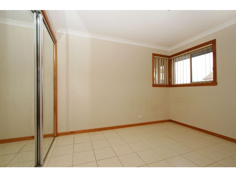 2/24 Nisbett Street, Reservoir VIC 3073