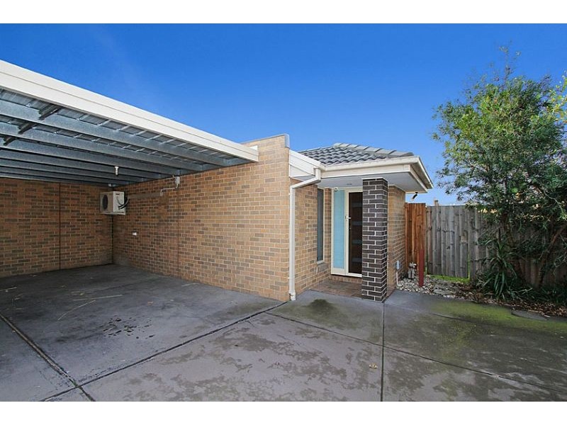 4/30 Heyington Avenue, Thomastown VIC 3074