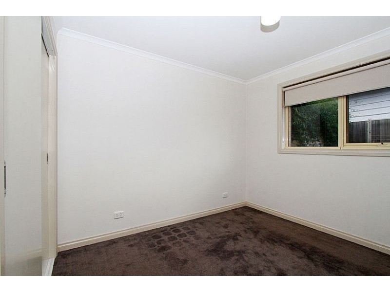 4/30 Heyington Avenue, Thomastown VIC 3074