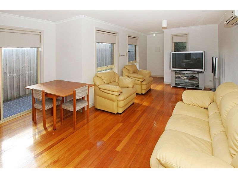 4/30 Heyington Avenue, Thomastown VIC 3074