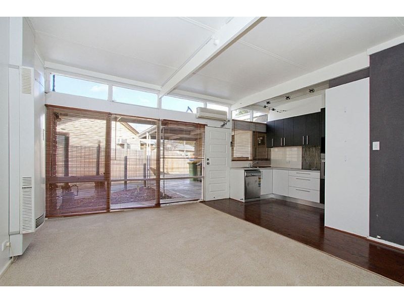 2/94 Delaware Street, Reservoir VIC 3073