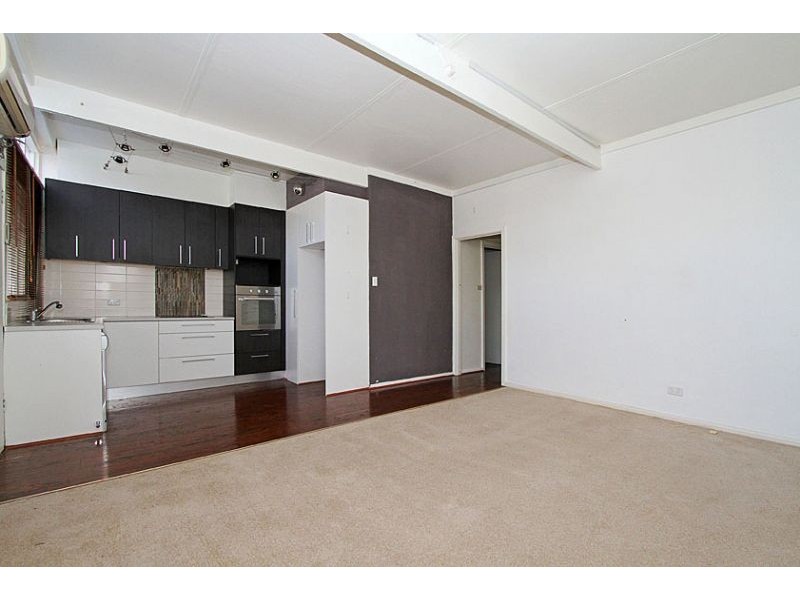 2/94 Delaware Street, Reservoir VIC 3073