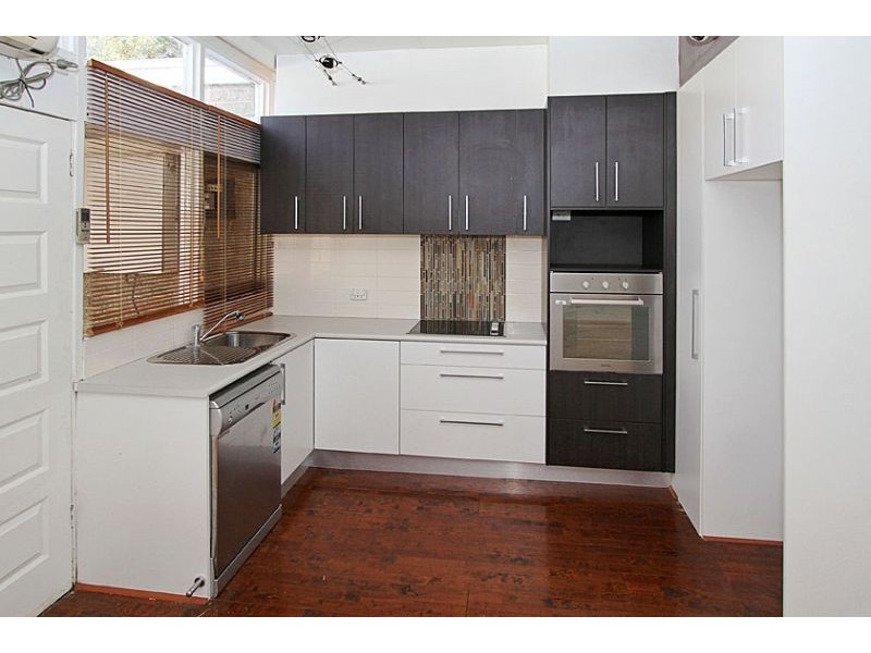 2/94 Delaware Street, Reservoir VIC 3073