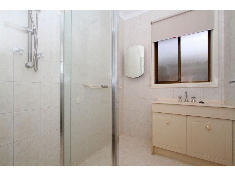 1/21 Kerang Avenue, Reservoir VIC 3073