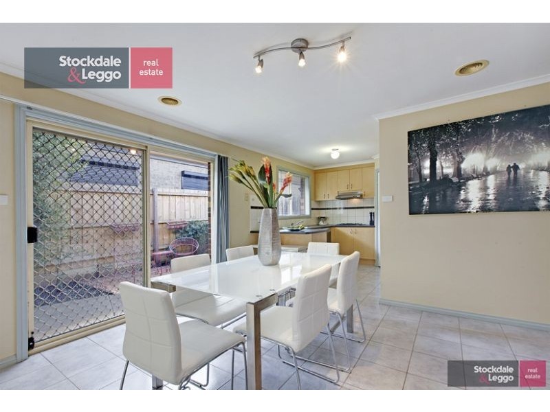 2/5 Smith Street, Reservoir VIC 3073