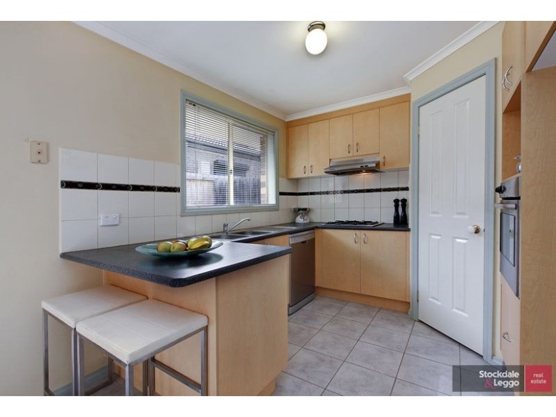 2/5 Smith Street, Reservoir VIC 3073