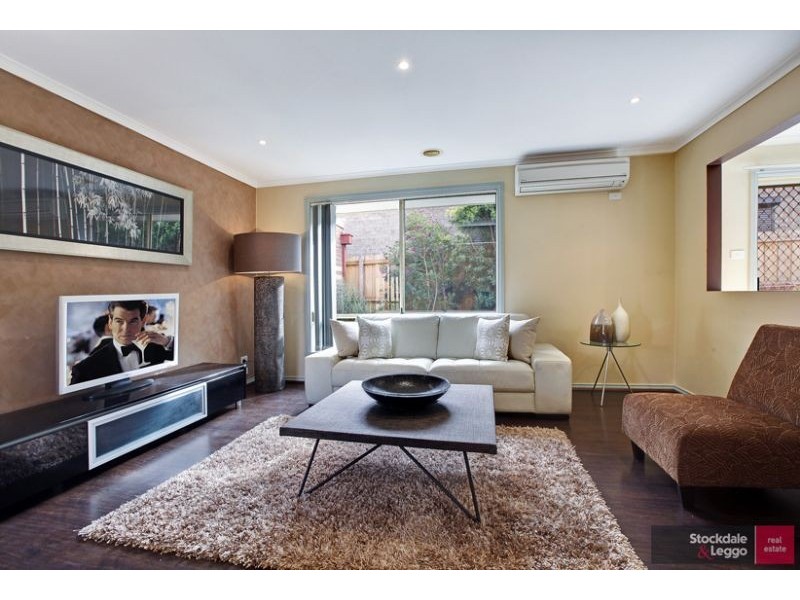 2/5 Smith Street, Reservoir VIC 3073