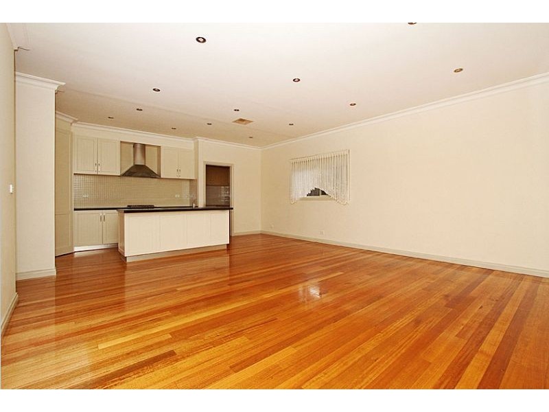 7D Carrol Street, Reservoir VIC 3073