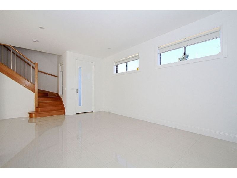 2/28 Edmondson Street, Lalor VIC 3075
