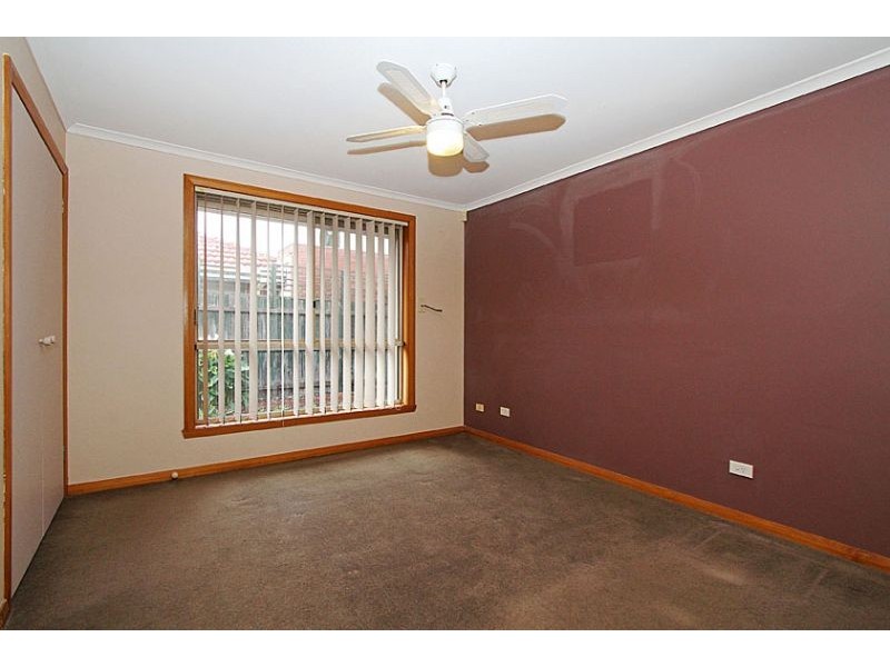 3/18D Purinuan Road, Reservoir VIC 3073