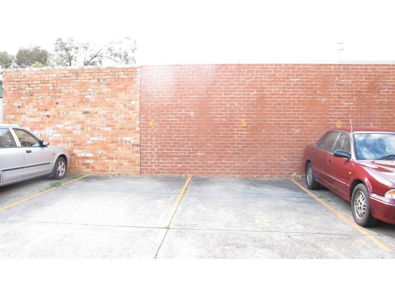 6/72 Kingwilliam Street, Reservoir VIC 3073