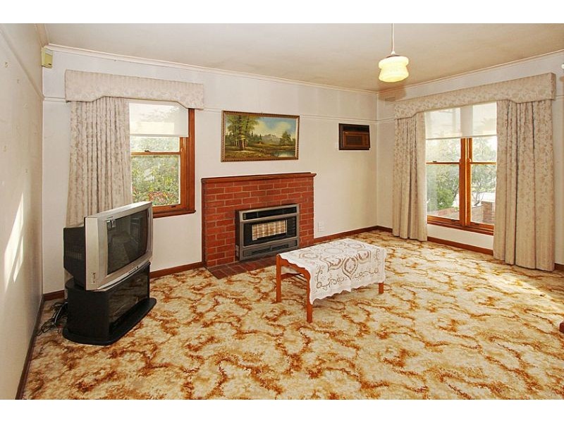 73 Boldrewood Parade, Reservoir VIC 3073