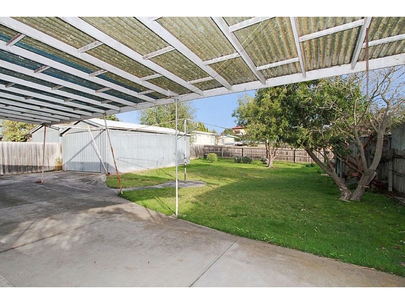 73 Boldrewood Parade, Reservoir VIC 3073