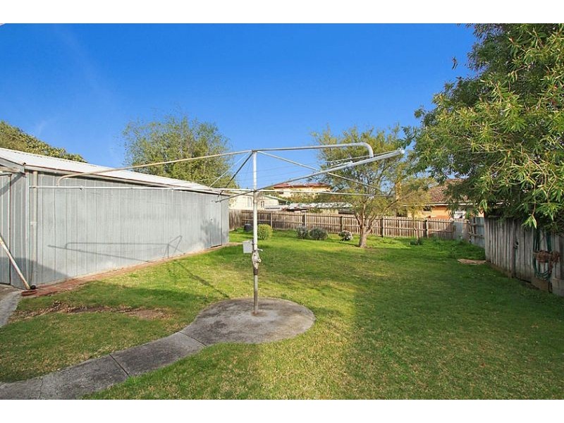 73 Boldrewood Parade, Reservoir VIC 3073