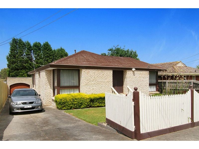 15 Rathcown Road, Reservoir VIC 3073