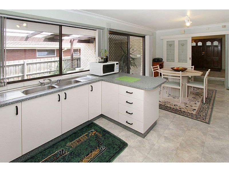 15 Rathcown Road, Reservoir VIC 3073