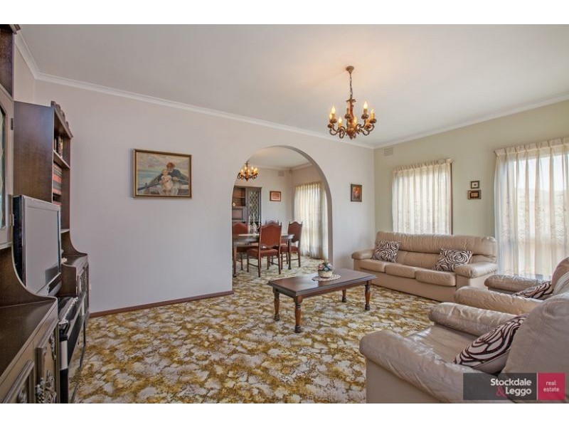 5 Mackenzie Street, Reservoir VIC 3073