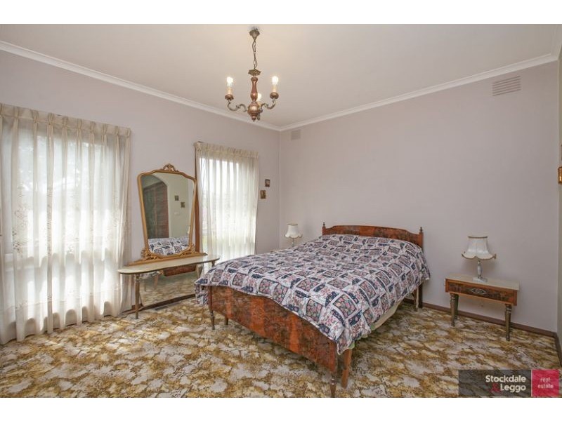 5 Mackenzie Street, Reservoir VIC 3073