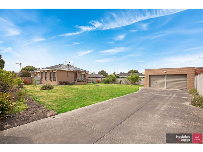 5 Mackenzie Street, Reservoir VIC 3073