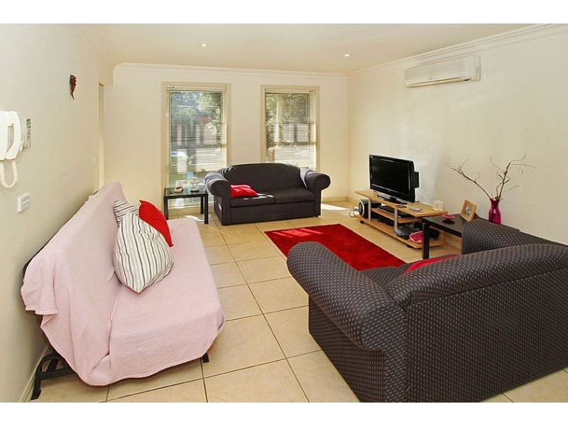1/20 Doolan Street, Reservoir VIC 3073