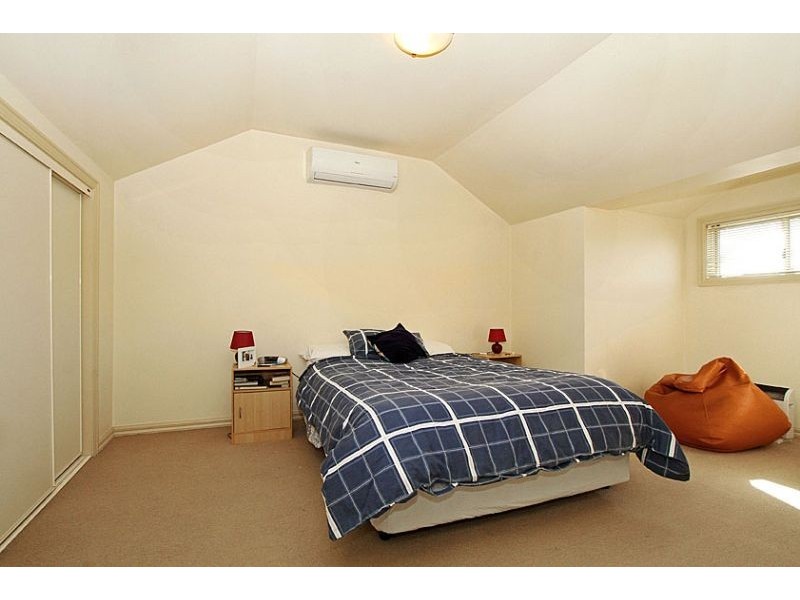 1/20 Doolan Street, Reservoir VIC 3073