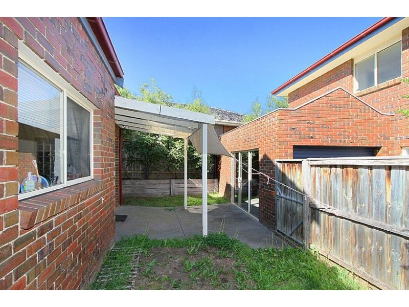 1/20 Doolan Street, Reservoir VIC 3073
