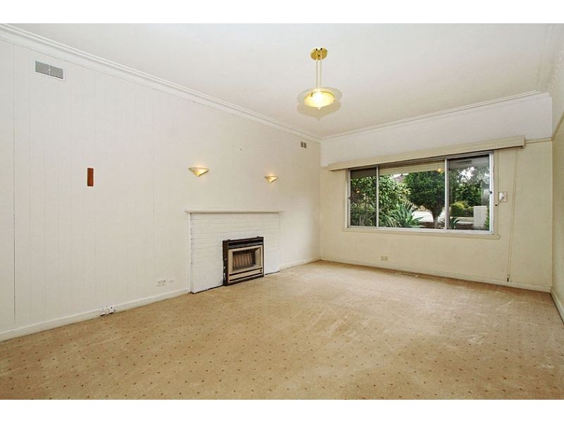 1/9 Cool Street, Reservoir VIC 3073