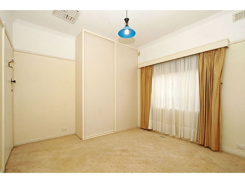 1/9 Cool Street, Reservoir VIC 3073