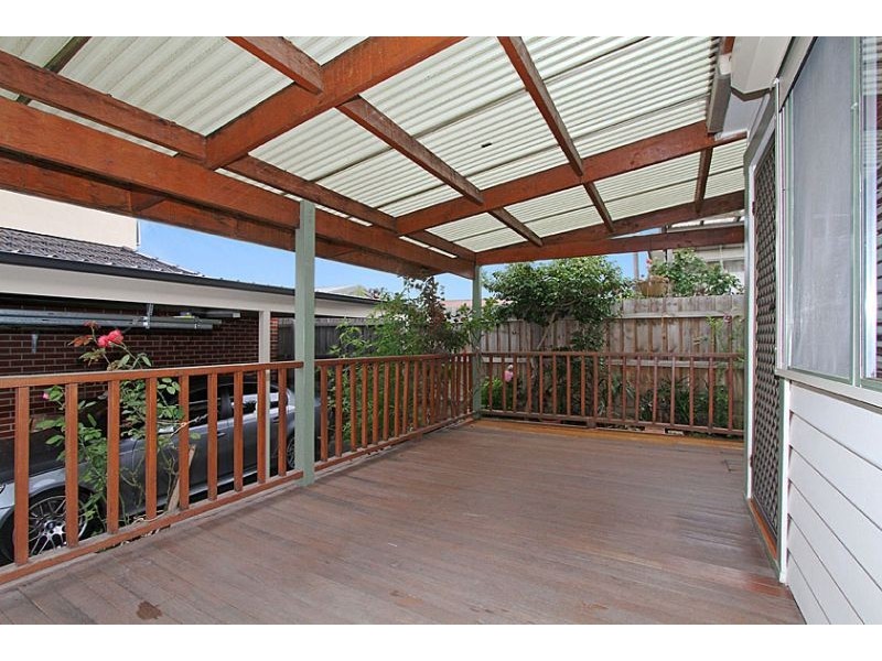 1/9 Cool Street, Reservoir VIC 3073