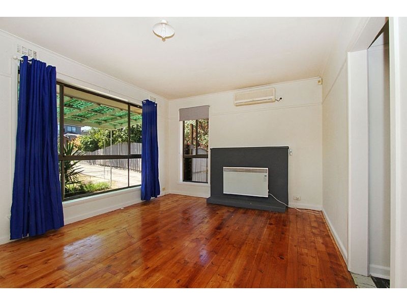 10 Fordham Road, Reservoir VIC 3073