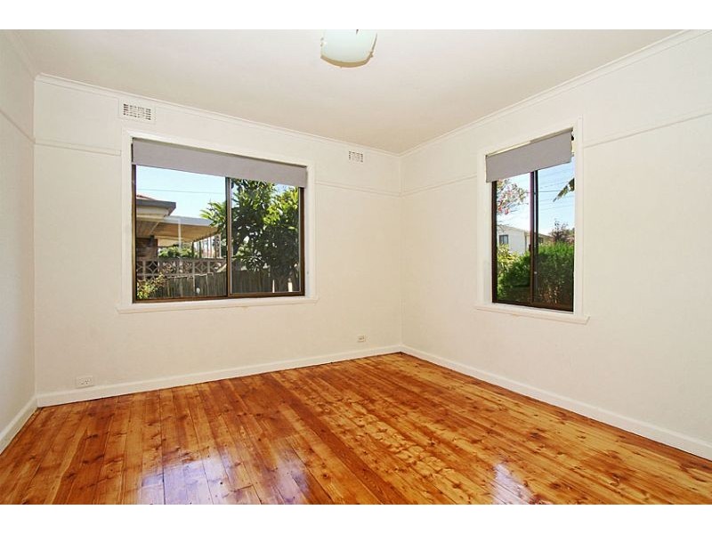 10 Fordham Road, Reservoir VIC 3073