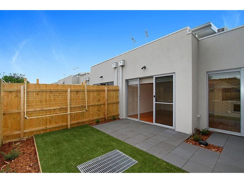 7/86 Royal Parade, Reservoir VIC 3073