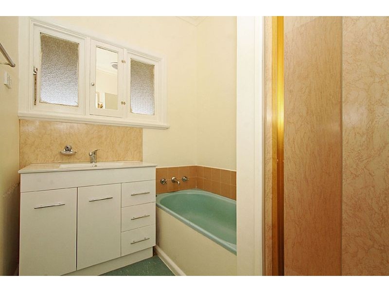 28 Ethel Avenue, Lalor VIC 3075